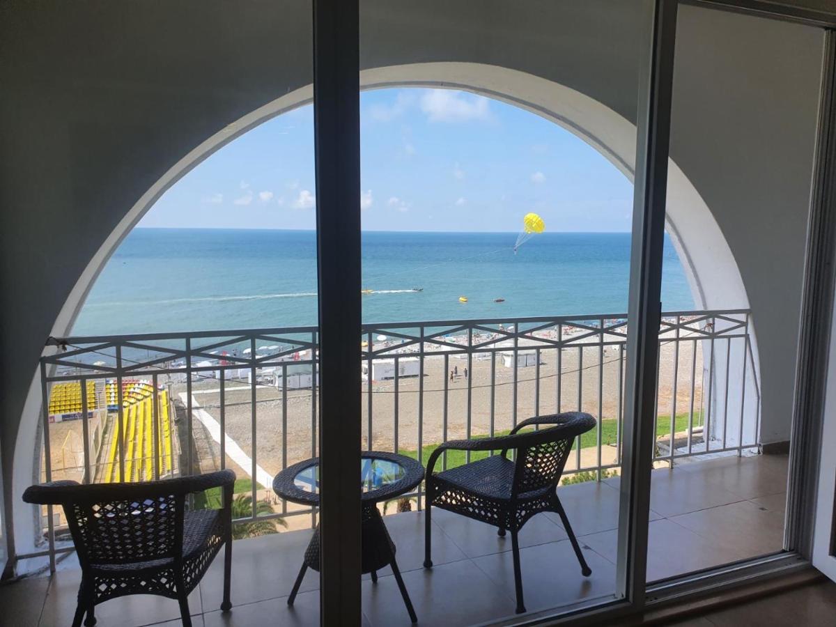 Apartment Magnolia Seaside Батумі Екстер'єр фото