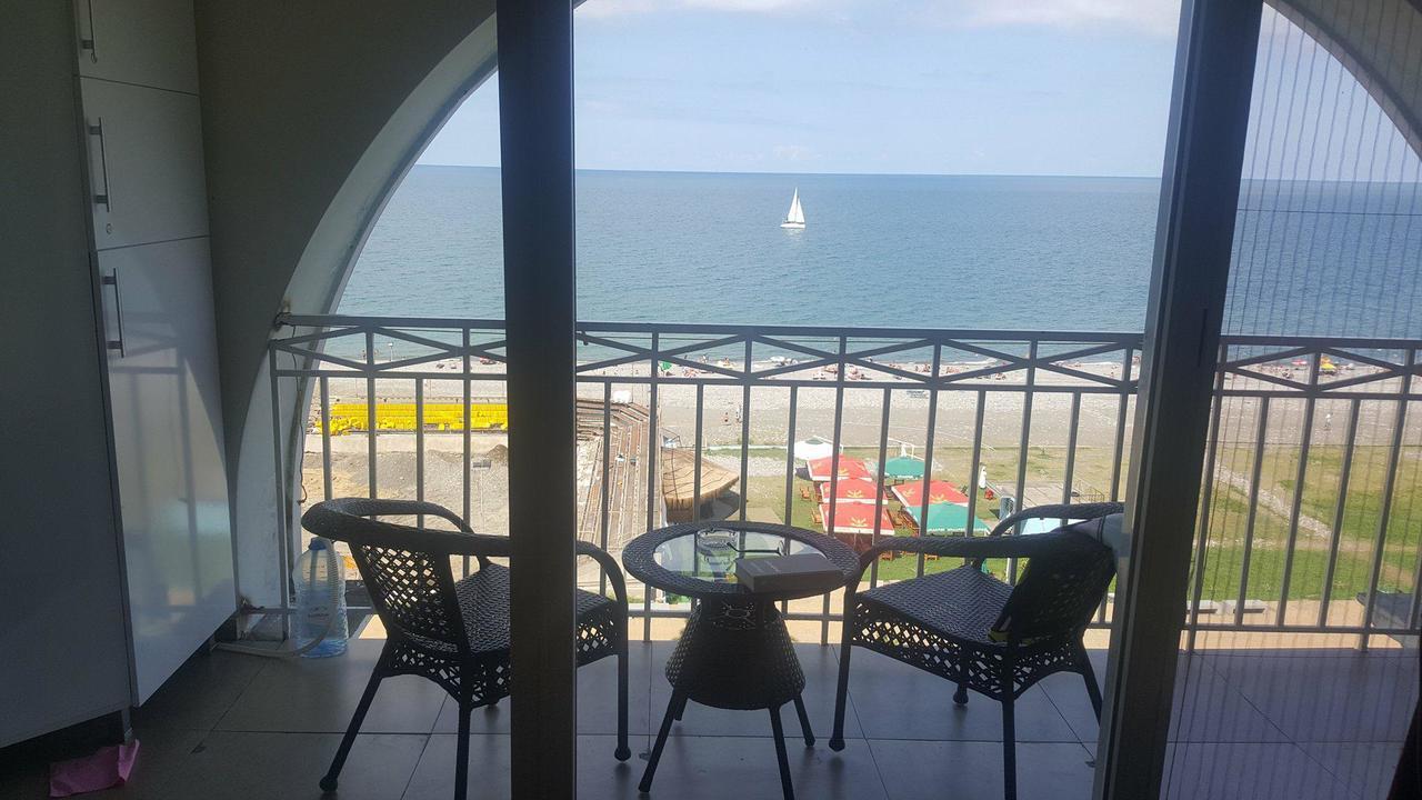 Apartment Magnolia Seaside Батумі Екстер'єр фото